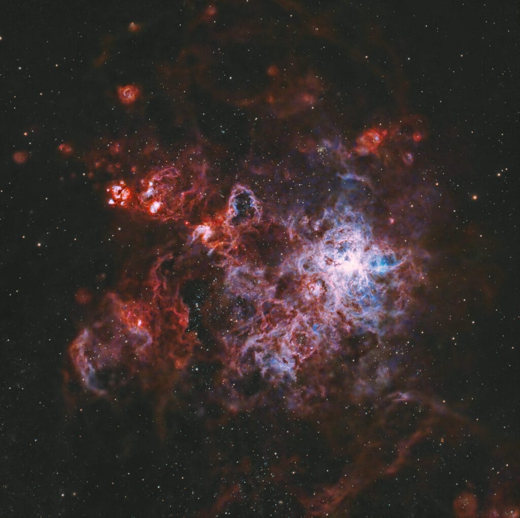 Nebuleuse de la tarentule Vespera Pro scaled 1 Telescoop.co.uk - Everything for stargazing & nature observation