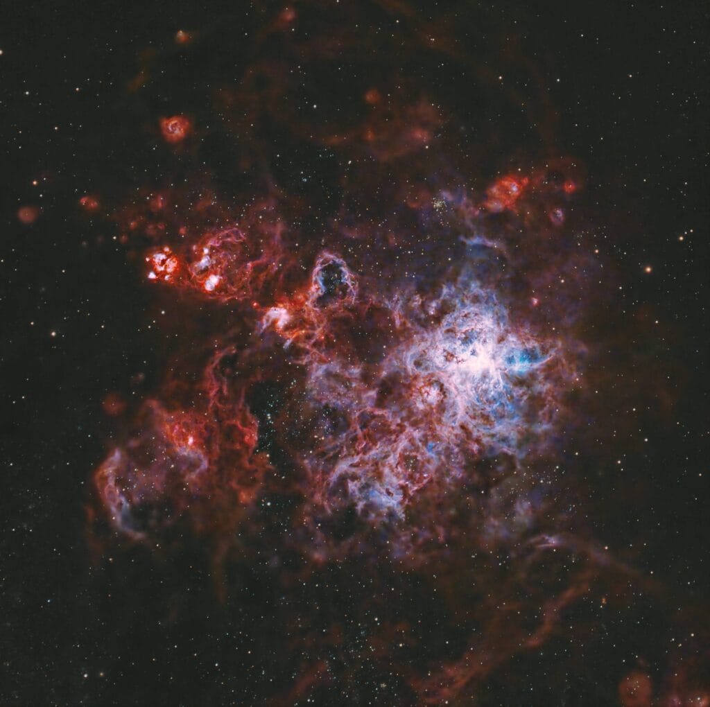 Space Photos 26 Nebuleuse de la tarentule Vespera Pro scaled 2 Tarantula nevel
