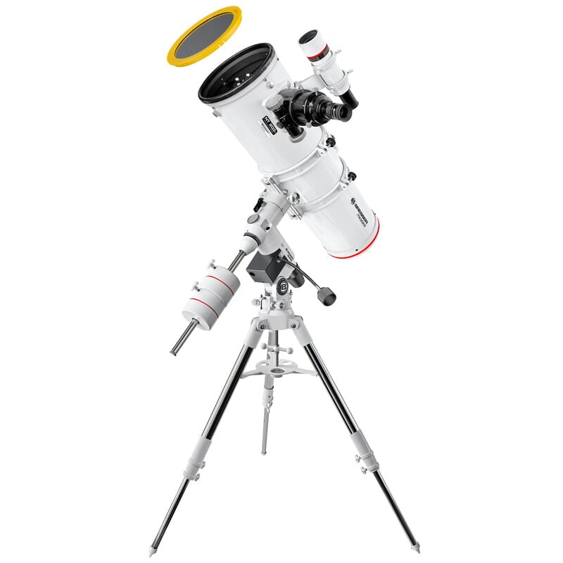 Bresser N 203/800 Telescoop Messier NT 203S Hexafoc EXOS-2 2 Bresser N 203 800 Telescoop Messier NT 203S Hexafoc EXOS 2 2 Bresser N 203/800 telescoopopstelling op robuust statief met dubbele contragewichten en draaghendel.