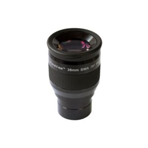 Skywatcher 38mm 2 PanaView oculair met grote ooglens, geribbelde rubberen grip en 2 inch vatting op witte achtergrond.