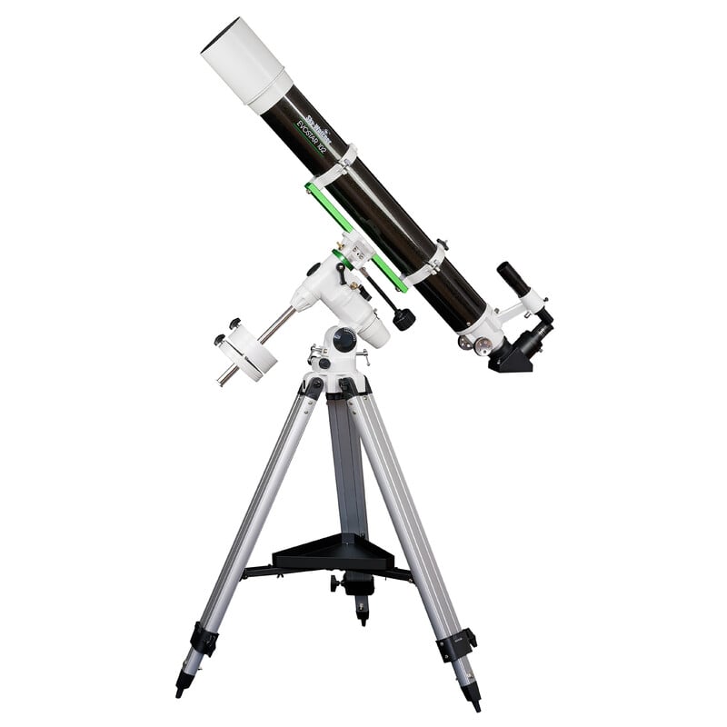 Skywatcher AC 102/1000 BD EQ3-2 Telescoop EvoStar 2 Skywatcher AC 102 1000 BD EQ3 2 Telescoop EvoStar 2 1 Skywatcher AC 102/1000 BD EQ3-2 zijaanzicht van telescoop met focuser en statief