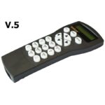 Skywatcher AC 120 1000 HEQ5 Telescoop EvoStar Pro SynScan GoTo (1) Skywatcher AC 120/1000 HEQ5 SynScan-handbediening close-up met display en bedieningsknoppen voor GoTo-besturing.