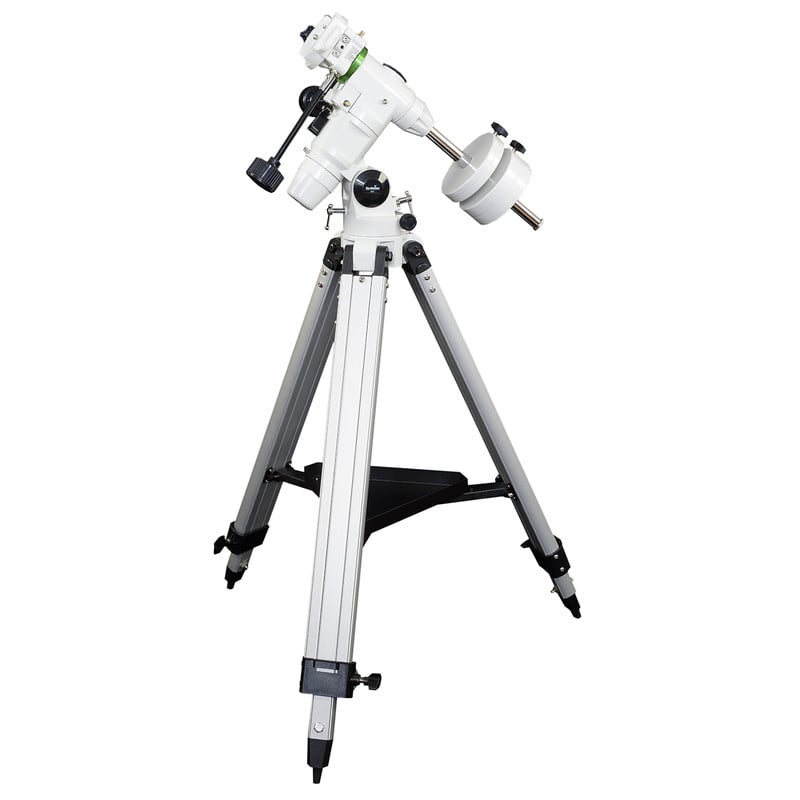 Skywatcher EQ3-2 Montering 2 Skywatcher EQ3 2 Montering 1 Skywatcher EQ3-2 equatoriale montering volledig gemonteerd op aluminium driepootstatief met oculairplateau.