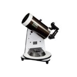 Skywatcher MC 127/1500 achteraanzicht van Heritage Virtuoso GTi basis met bedieningspaneel, wifi-logo en draaiplatform.