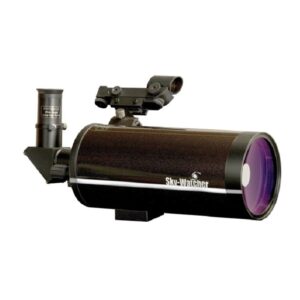 Skywatcher MC 90/1250 compacte SkyMax Maksutov-OTA met 90° diagonaal en red dot-zoeker, zijaanzicht.