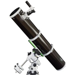 Skywatcher N 150/1200 150PL EQ3 Newton telescoop met EQ3 Pro SynScan GoTo montering en aluminium statief