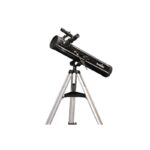 Skywatcher N 76/700 AZ-1 complete set op statief met Barlow-lens en oculairs gemonteerd