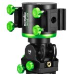 Skywatcher WAVE-100i Montering Strainwave GoTo Wi-Fi Tripod (4) Skywatcher WAVE-100i close-up van dubbele Losmandy/Vixen zadelklem met meerdere groene borgschroeven