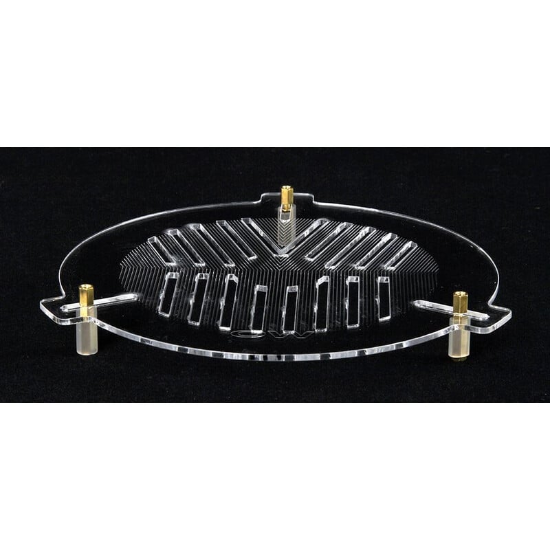 William Optics 105-148mm Focus masker Bahtinov 1 William Optics 105 148mm Focus masker Bahtinov 1 William Optics 105-148mm Focus masker Bahtinov van transparant acrylglas met de drie verstelbare bevestigingspennen.