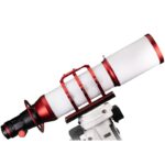 William Optics 181 AP 181 998 Apochromatische refractor Pleiades Astrograph OTA (4) William Optics 181 AP 181/998 schuin achteraanzicht met buisringen en handvat