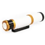 William Optics 50mm Guidescope UniGuide Gold (2) i. William Optics 50mm UniGuide Gold guidescope schuin achteraanzicht met Rotolock klem