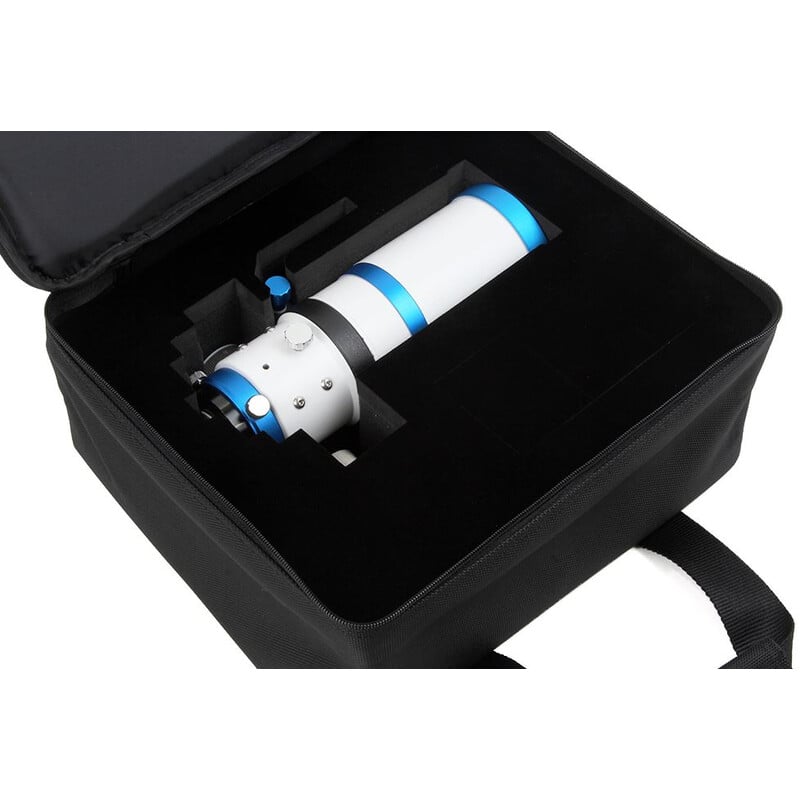 William Optics 61 ZenithStar Transporttas 2 William Optics 61 ZenithStar Transporttas 3 William Optics 61 transporttas opengeklapt met ingepaste telescooptube in originele foam