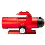 William Optics AP 51250 Apochromatische refractor RedCat WIFD (3) William Optics AP 51/250 Apochromatische refractor RedCat WIFD volledig zijaanzicht op witte achtergrond.