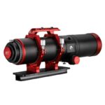 William Optics AP 91 448 91 Apochromatische refractor BlackCat WIFD OTA (8) William Optics AP 91/448 91 BlackCat refractor vooraanzicht met rode accenten.