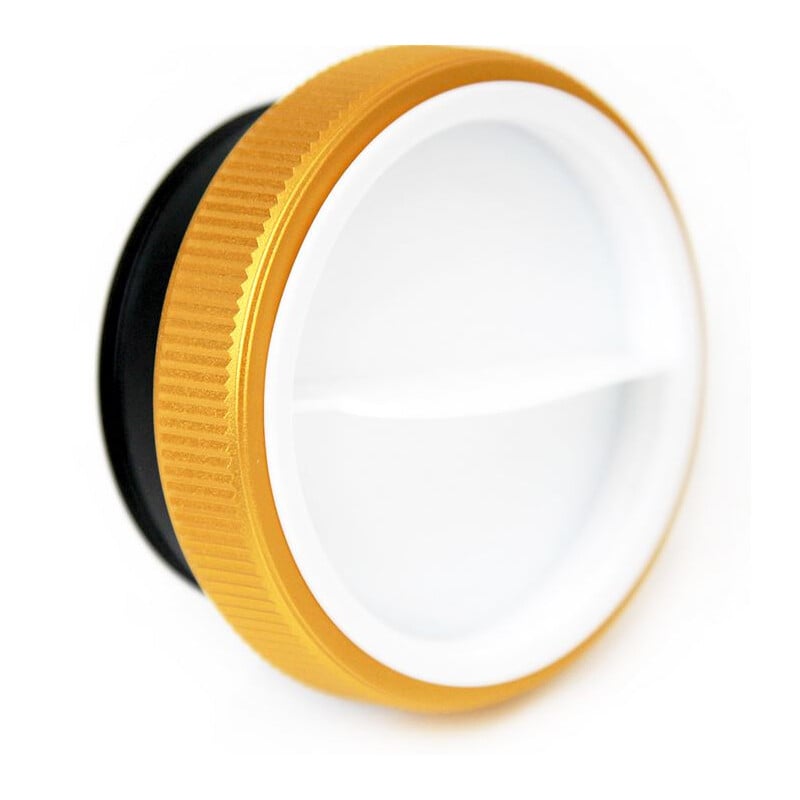 William Optics SC Adapters Dura Bright 2 William Optics SC Adapters Dura Bright 2 ii. William Optics SC adapter achteraanzicht met witte beschermkap en gouden gripring