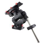 iOptron CEM120EC2 Montering GoTo Dual High Precision Encoder (1) iOptron CEM120EC2 zijaanzicht van montering op zuil met contragewichtstaaf