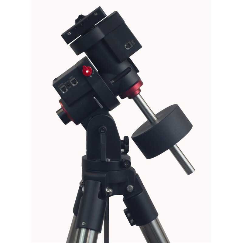 iOptron GEM28EC Montering LiteRoc 1 iOptron GEM28EC Montering LiteRoc iOptron GEM28EC montering met contragewicht gemonteerd op LiteRoc statief met zichtbare aansluitpoorten