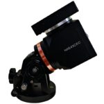 iOptron HAE43B-EC AZ/EQ zijaanzicht van montering met zwart-anodiseer afwerking en encoderstructuur zichtbaar