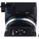 iOptron HAE69C AZ EQ Dual Montering Met Handset (5) iOptron HAE69C AZ/EQ close-up van USB 2.0 en 12V DC-uitgang op zadeldeel van de montering