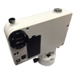 iOptron SkyTracker Pro iPolar gemonteerd op witte montering met zicht op poorten en niveaububbel