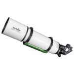 Skywatcher AP 150 1050 ESPRIT-150ED Apochromatische Refractor Professional OTA (4) Skywatcher AP 150/1050 ESPRIT-150ED apochromatische refractor OTA zijaanzicht met uitgeschoven dauwkap en focuser.