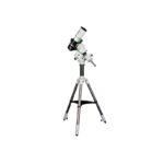 Skywatcher AP 62 400 Evolux-62ED Apochromatische Refractor Star Adventurer GTi Wi-Fi GoTo SET (4) Skywatcher AP 62/400 Evolux-62ED OTA close-up van focuserzijde met gemonteerde 0,9x flattener en groene zwaluwstaart.