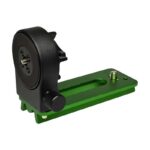 Skywatcher L-vormige Star Adventurer zwaluwstaartklem (2) Skywatcher L-vormige Star Adventurer zwaluwstaartklem met groene L-plaat en zwarte rotatiekop in zijaanzicht op witte achtergrond.