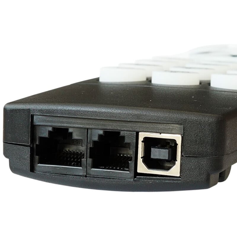 Sky-Watcher SynScan GoTo Handcontroller 2 Skywatcher handbediening SynScan GoTo 1 Skywatcher handbediening detail van achterzijde met twee RJ-aansluitingen en USB-poort voor koppeling met montering en pc