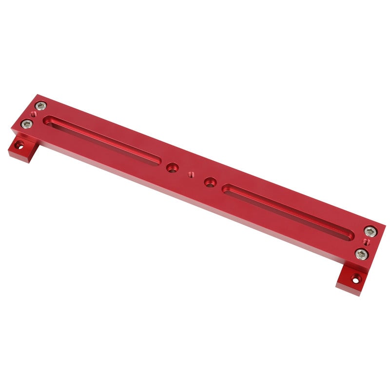 Omegon Pro RC Zwaluwstaartbalk 6'' 1 Omegon Pro Zwaluwstaartbalk RC 6 Omegon Pro RC Zwaluwstaartbalk onderaanzicht met schroefopeningen, sleuven en bevestigingspunten op geanodiseerd oppervlak