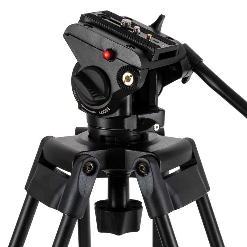 Omegon Zoom Spotting Scope 20-60x80mm with Aluminum Tripod and Panorama Head 2 Omegon Zoom spotting scope 20 60x80mm Tripod and Panhead 2 Omegon Zoom Spottingscope 20-60x80mm close-up of liquid panorama head with clear handle