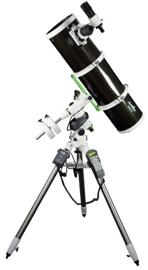 Sky-Watcher Explorer-200PDS (EQ5 PRO) 200mm f/5 Newtonian telescope on EQ5 Pro equatorial mount with counterweight, 1.75-inch stainless steel tripod, and hand controller on a white background