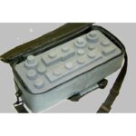 TeleVue Transporttas Oculairtas bovenaanzicht van de tas met foam-inlay met ronde uitsparingen en schouderriem op witte achtergrond