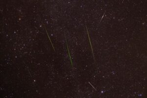 Perseïden 2026 kijken: complete gids voor de nacht van 12 op 13 augustus